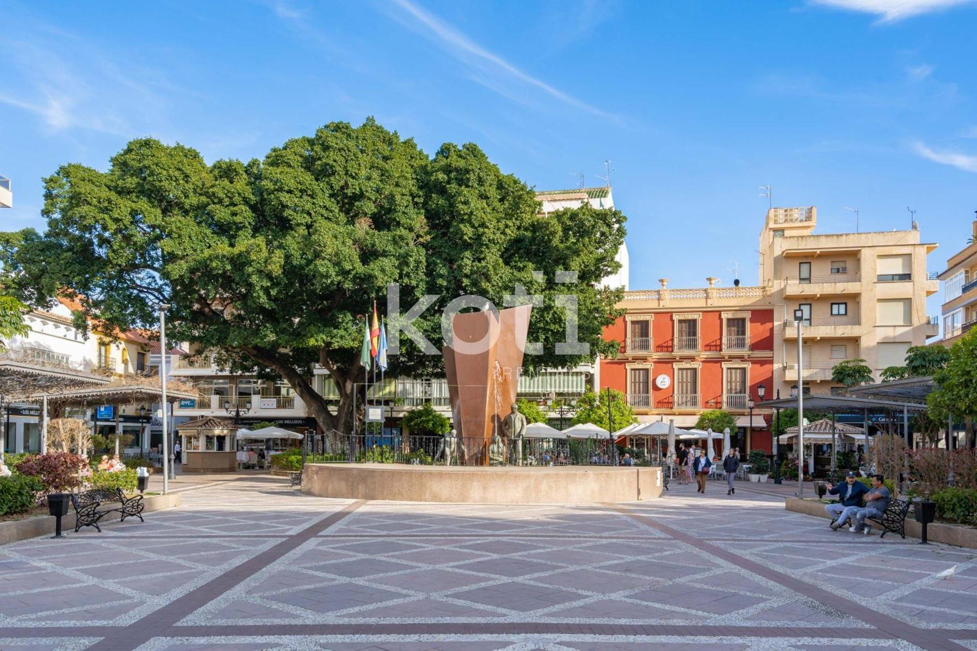 Apartamento Plaza Espana Фуeнхирола Екстериор снимка