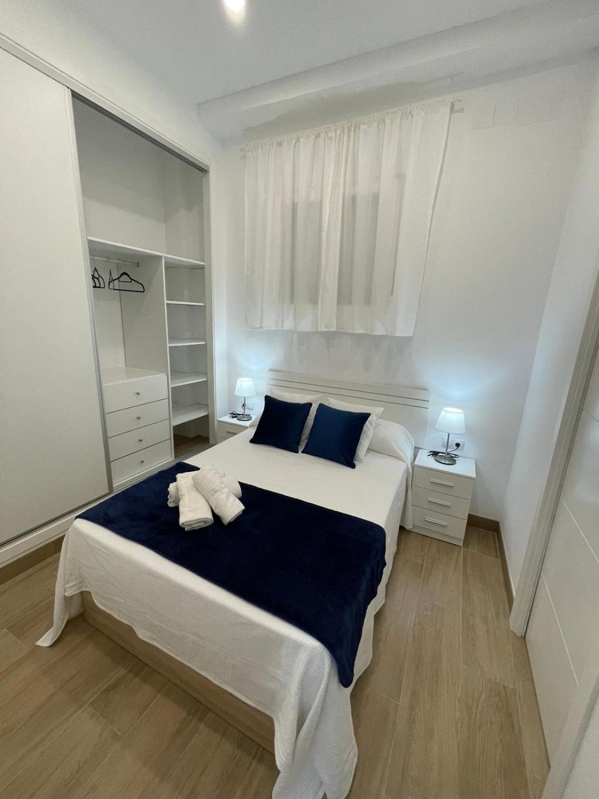 Apartamento Plaza Espana Фуeнхирола Екстериор снимка